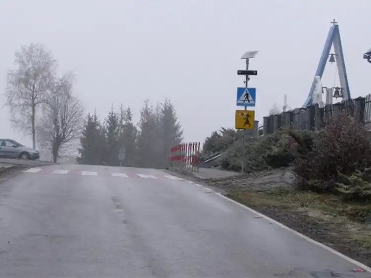 Poprawi się bezpieczeństwo pieszych na drogach powiatu limanowskiego