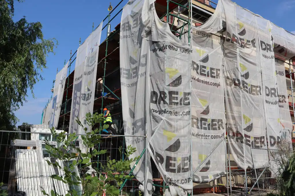 Prace remontowe idą pełną parą. Urząd Gminy zmienia oblicze