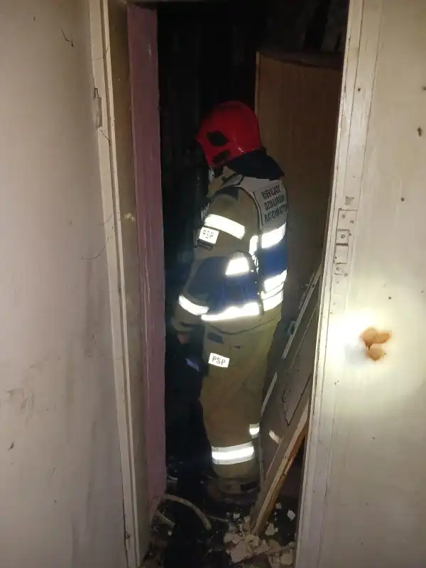 Pożar poddasza budynku w Krynicy-Zdroju. W akcji 9 zastępów straży pożarnej