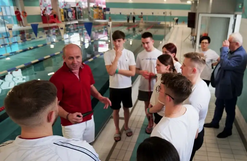 Mistrzostwa Powiatu Nowosądeckiego w Pływaniu. W zawodach uczestniczyło ponad 150 zawodników