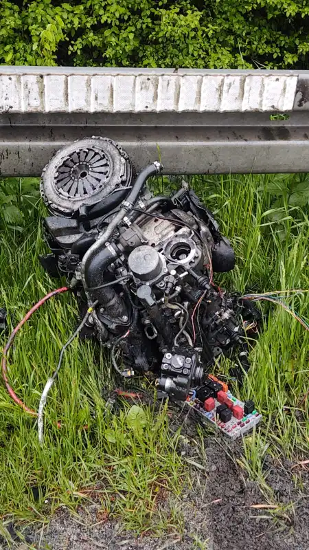 Wypadek w Witowicach Górnych. Zderzyły się dwa auta osobowe. Jedna osoba trafiła do szpitala