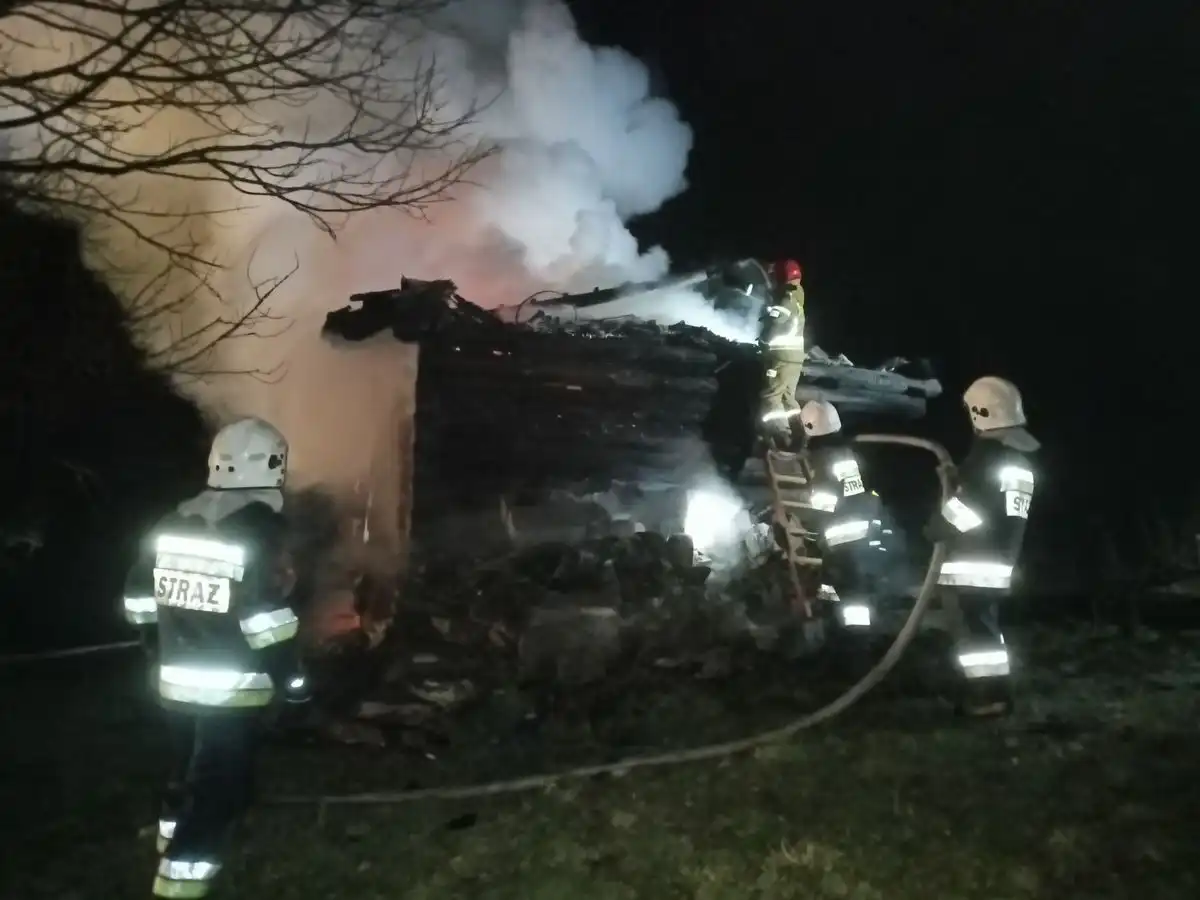 W Suchej Strudze spłonął budynek gospodarczy