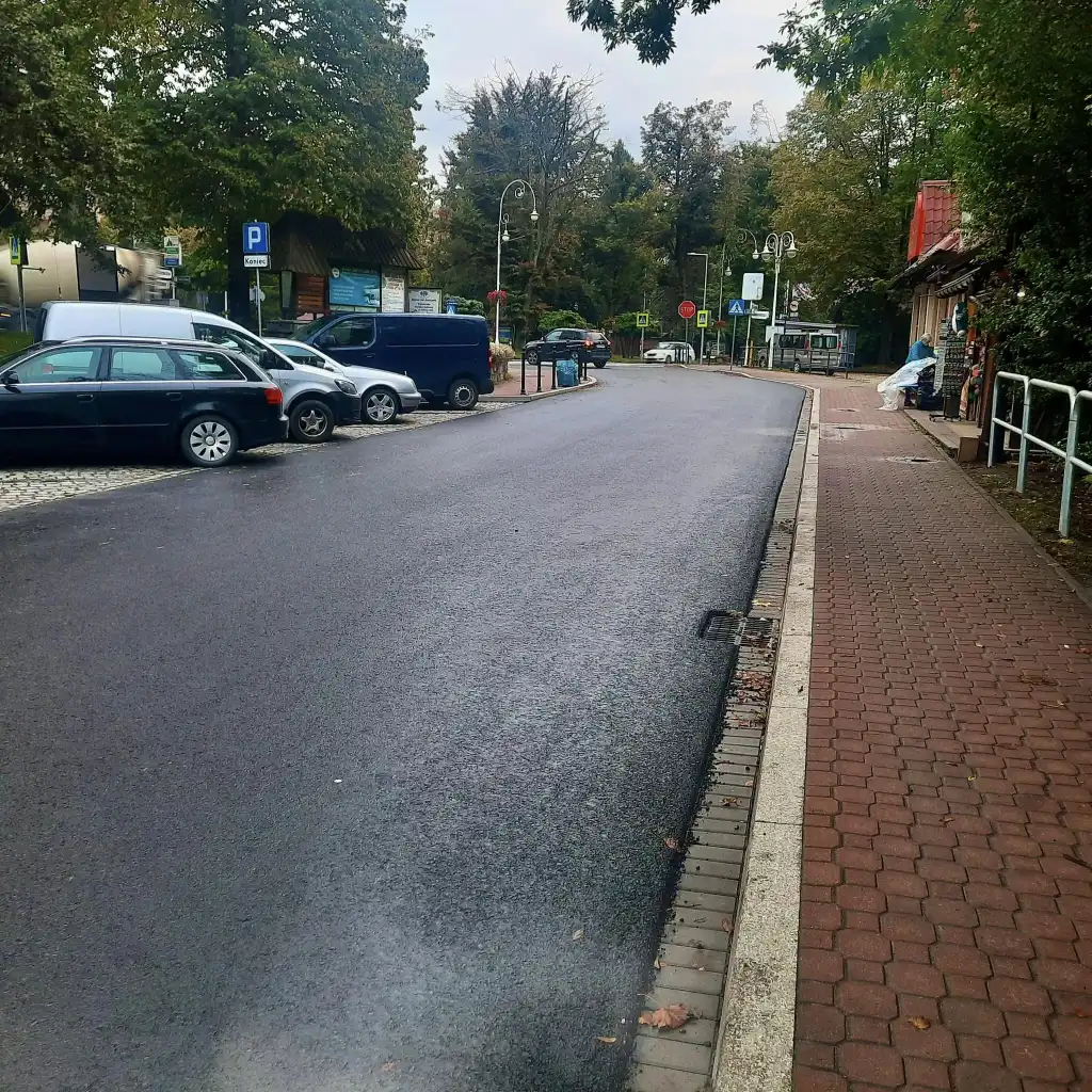 Od dorożek do targowiska – ul. Dąbrowskiego po gruntownej modernizacji