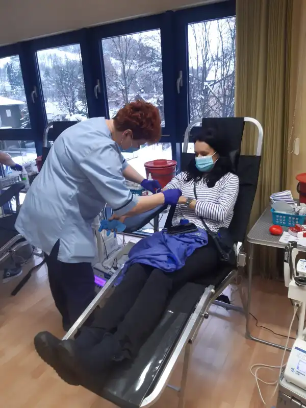 W PSP w Krynicy Zdroju odbyła się akcja poboru krwi. Dawcy oddali 9 litrów krwi