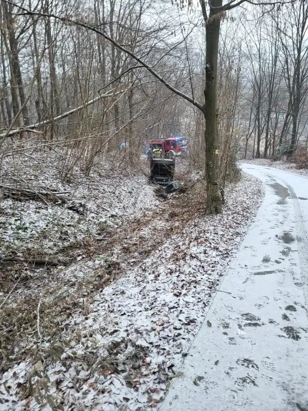 Dachowanie Nissana w Łącku