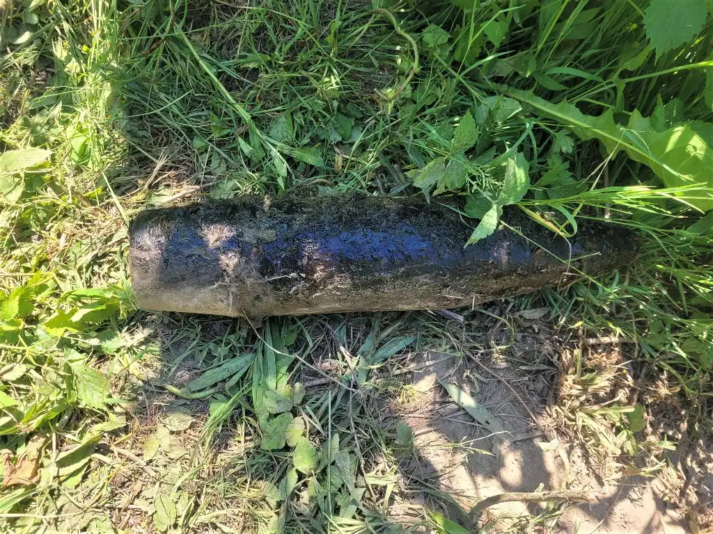 Niewybuch w korycie Dunajca, na miejsce skierowano saperów z Krakowa