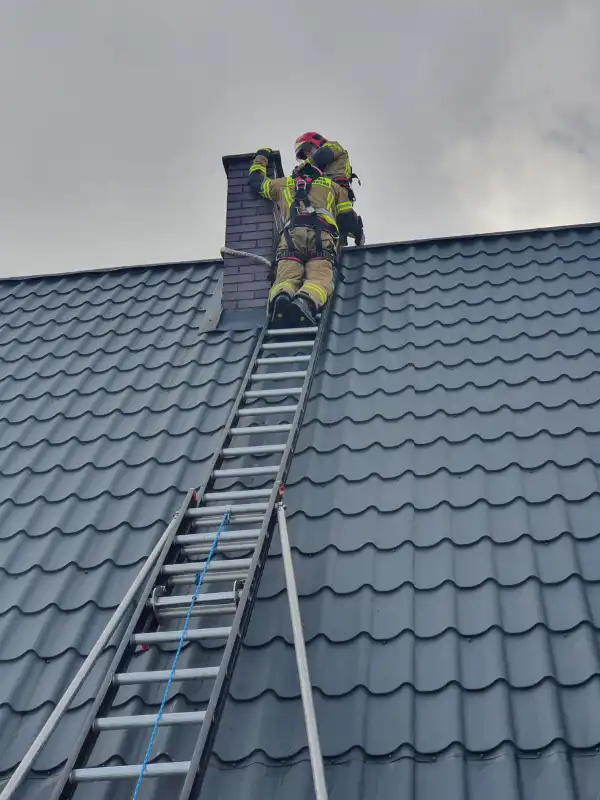 Tylicz. Pożar sadzy w przewodzie kominowym budynku mieszkalnego