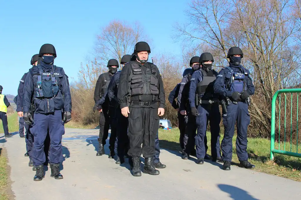Sądeccy policjanci uczestniczyli w ćwiczeniach pod kryptonimem „Granica 2021”