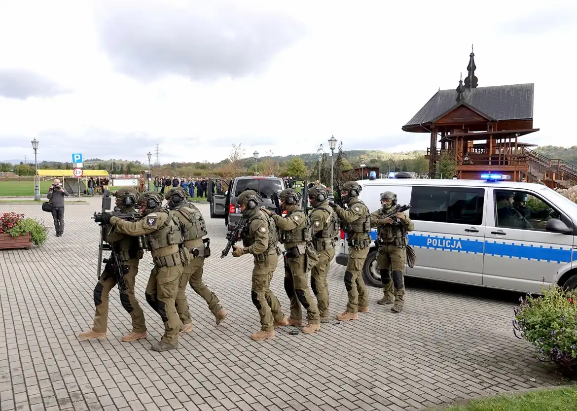 Dramatyczne chwile w Starym Sączu. Na szczęście to tylko ćwiczenia!