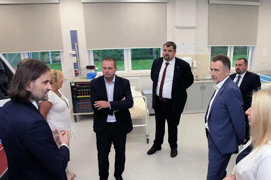 Wiceminister zdrowia Piotr Bromber z wizytą w PWSZ