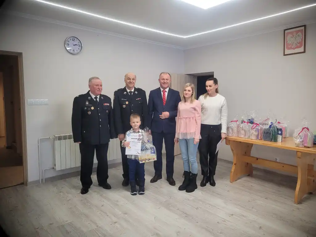 Gminny Ogólnopolski Strażacki Konkurs Plastyczny. Uroczystość wręczenia nagród w Dominikowicach