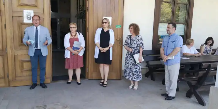 Międzynarodowa wystawa prac inspirowanych twórczością Nikifora i Violi Berki w Miasteczku Galicyjskim