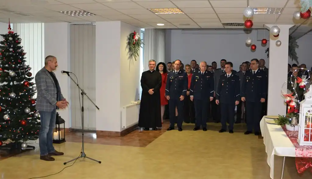 Spotkanie opłatkowe w sądeckiej komendzie