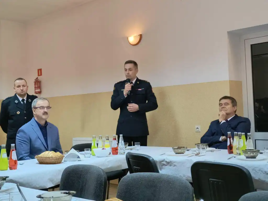 Nowy garaż i sprzęt ochronny dla OSP w Pagorzynie