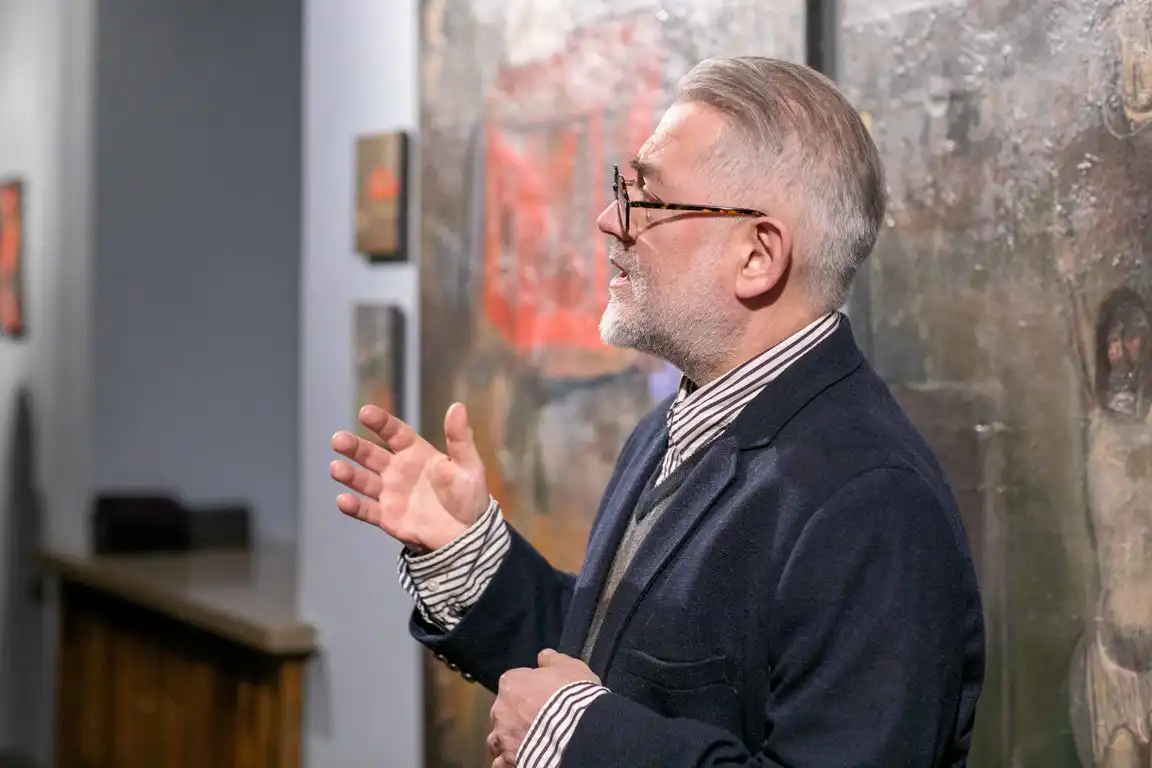 Hiszpańskie inspiracje w Domu Gotyckim. Spotkanie ze sztuką Janusza Matuszewskiego