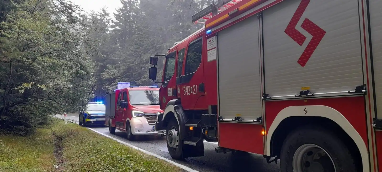 Wypadek w Bereście. Subaru w rowie, jedna osoba w szpitalu