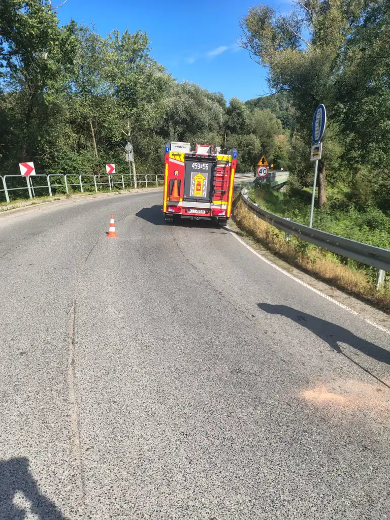 Kolizja w Piekiełku. Interweniowała straż i policja