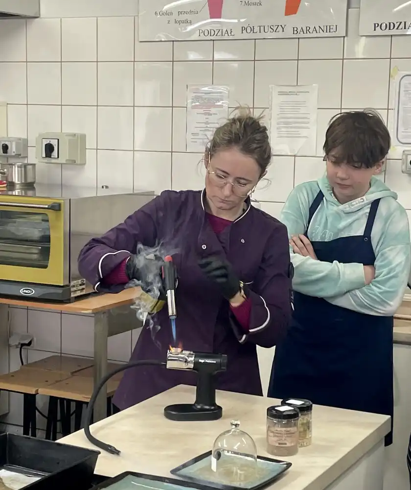 Kurs kuchni molekularnej w ZS w Starym Sączu