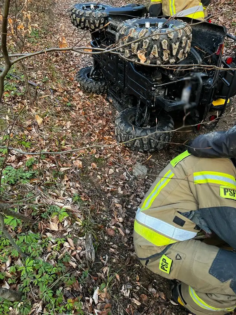 Wypadek w Kurowie. Mężczyznę przygniótł quad