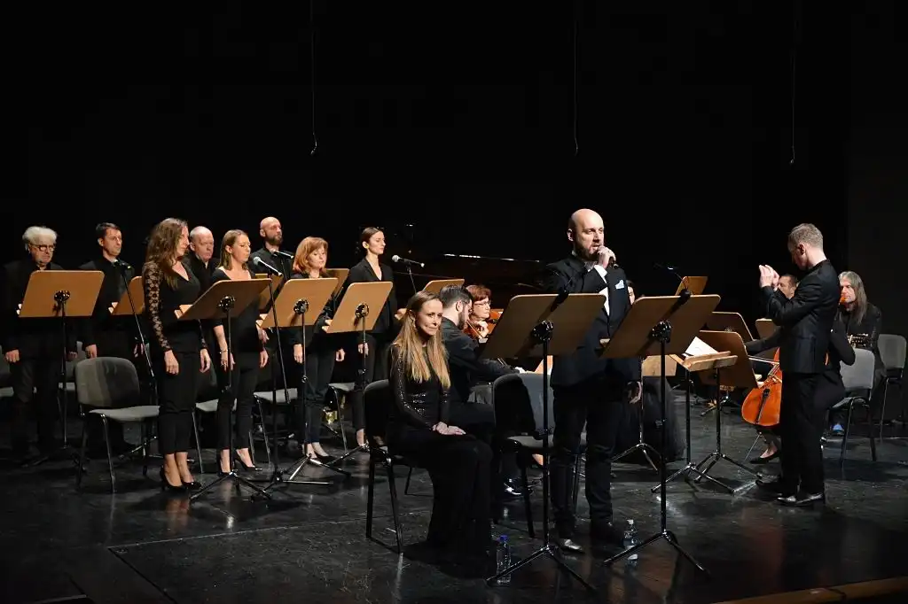 „Wolni mimo zniewolenia” - niezwykły koncert w MCK Sokół