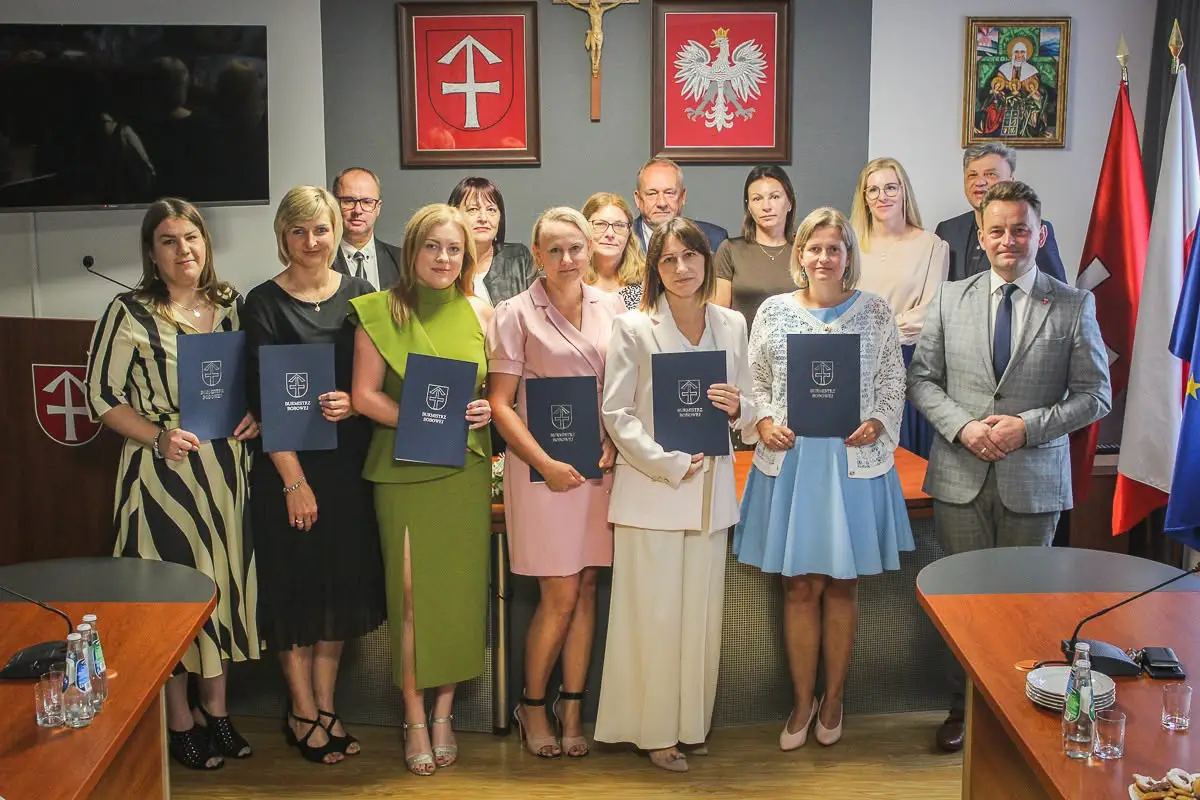 Zmiany przed nowym rokiem szkolnym. Siedem nauczycielek uzyskało awans