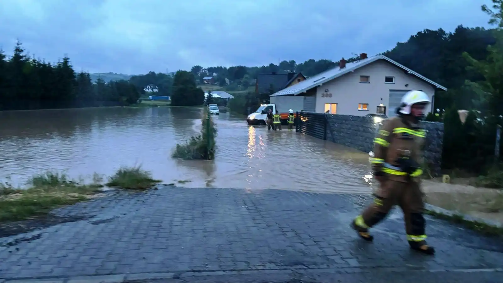 Intensywne opady deszczu na Sądecczyźnie. Interweniowali strażacy