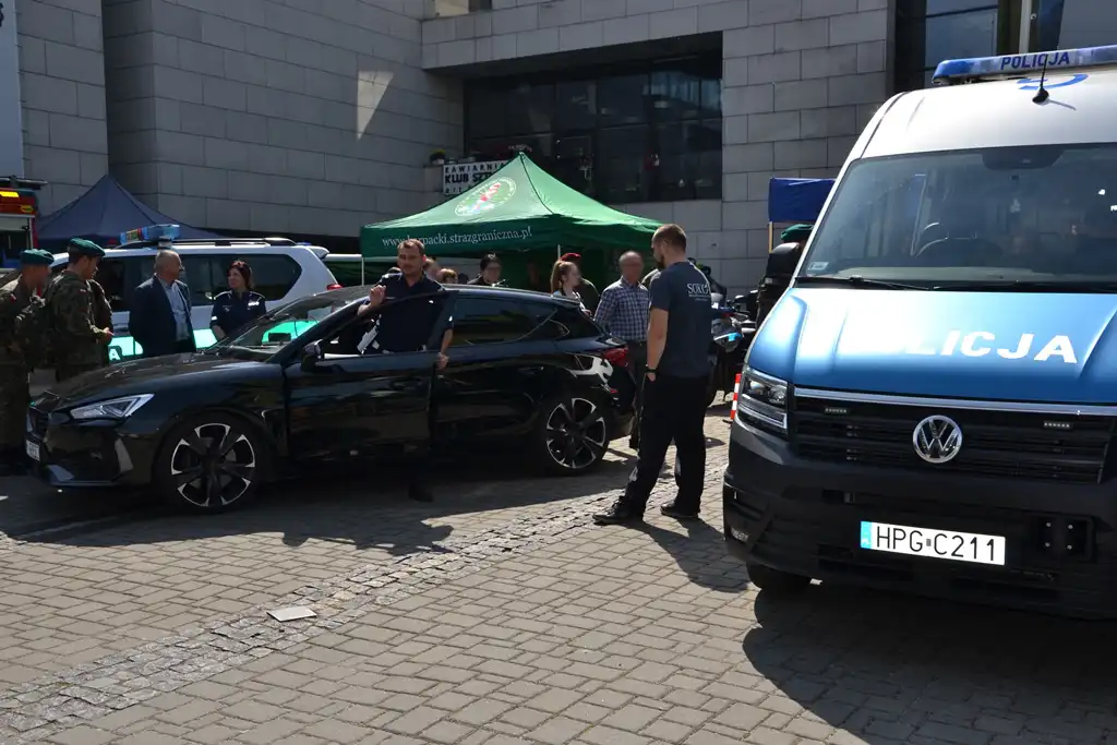 Nowy Sącz: Wystawa poświęcona pamięci poległych mundurowych