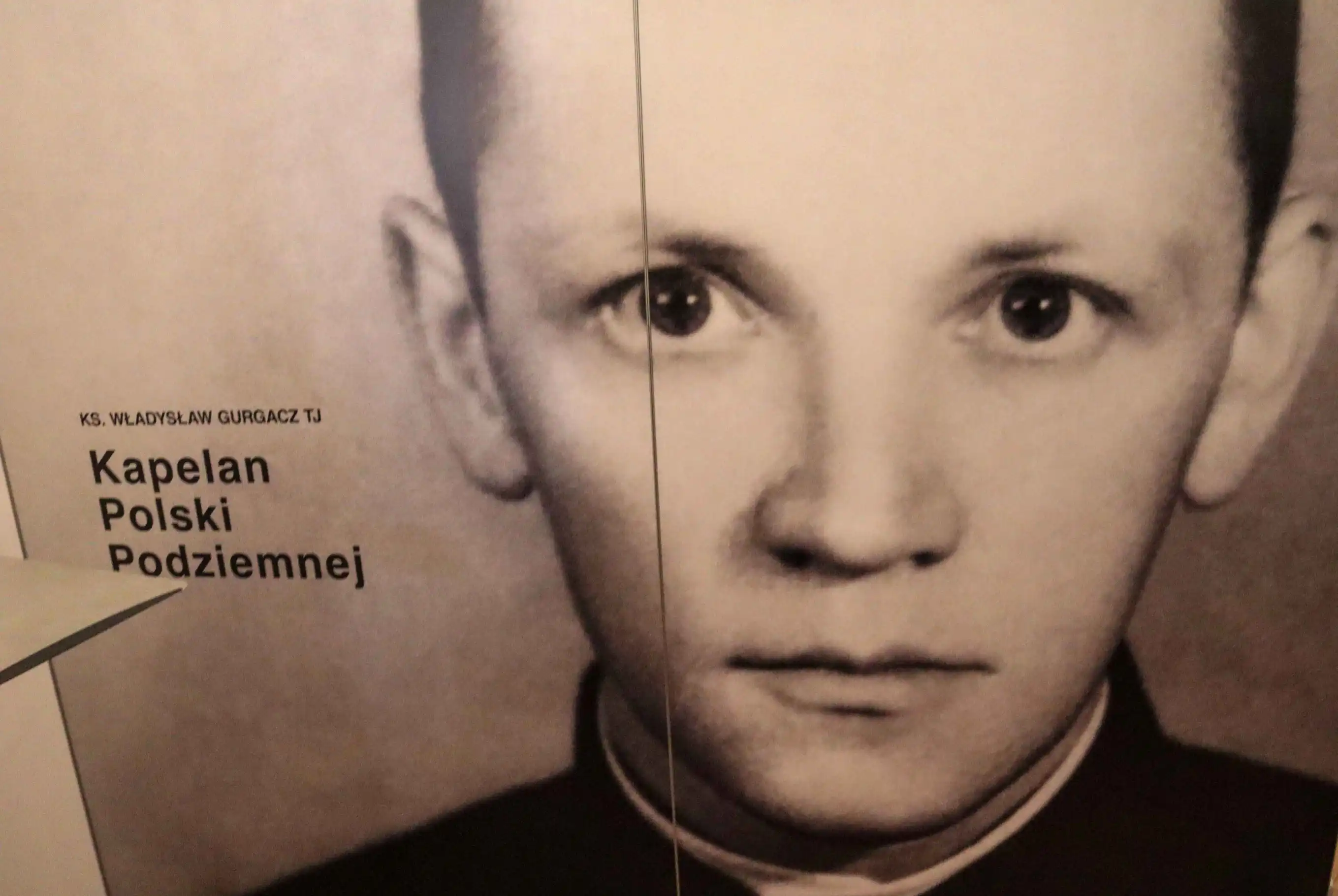 Wystawa "Ks. Władysław Gurgacz. Kapelan Polski Podziemnej" w Domu Gotyckim