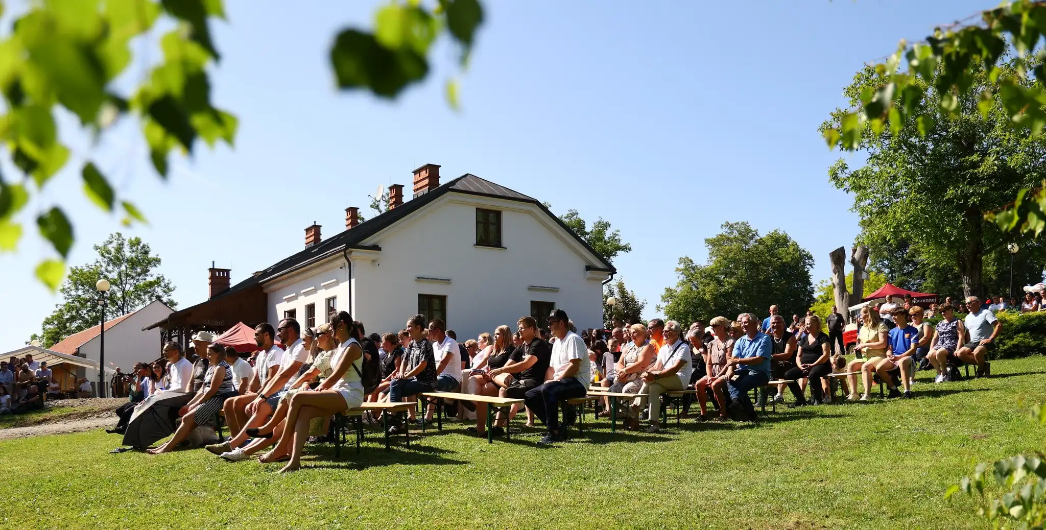 Motocyklowy Piknik Rodzinny w Korzennej przyciągnął tłumy i emocje