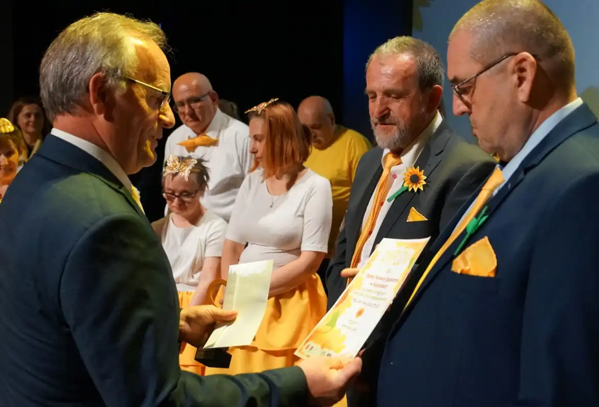 III Przegląd Twórczości Osób Niepełnosprawnych "Kolory Naszego Życia-Żółty"