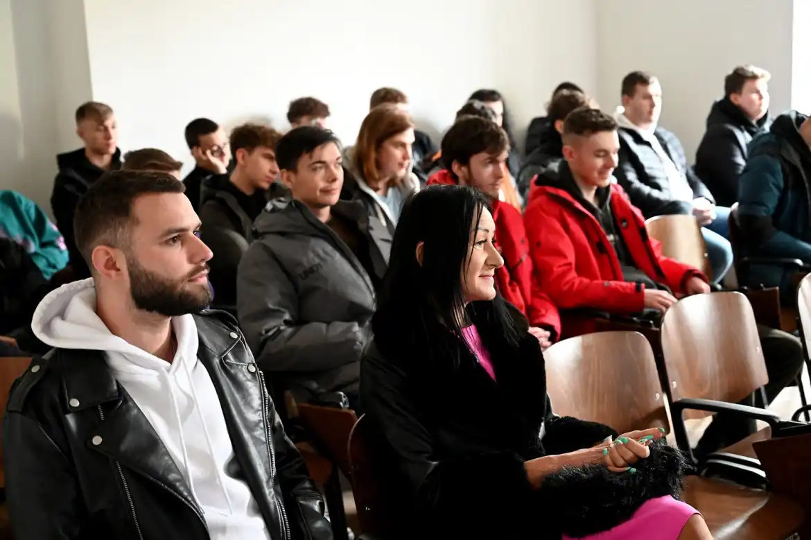 Uczniowie ZSP w Krynicy-Zdroju realizują zajęcia w ramach Małopolskiej Chmury Edukacyjnej