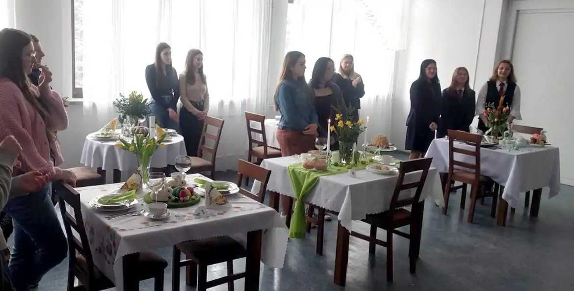 Kolejna edycja konkursu „Stół pięknie nakryty. Śniadanie Wielkanocne” w ZSP w Krynicy-Zdroju