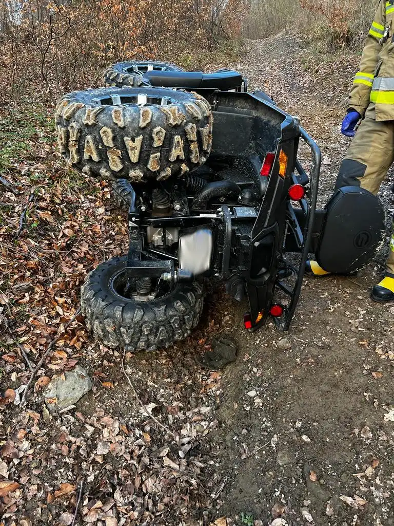 Wypadek w Kurowie. Mężczyznę przygniótł quad