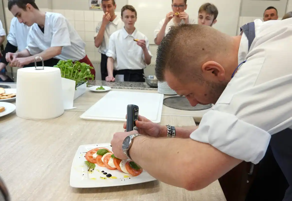 Włoska uczta w ZSP w Nawojowej