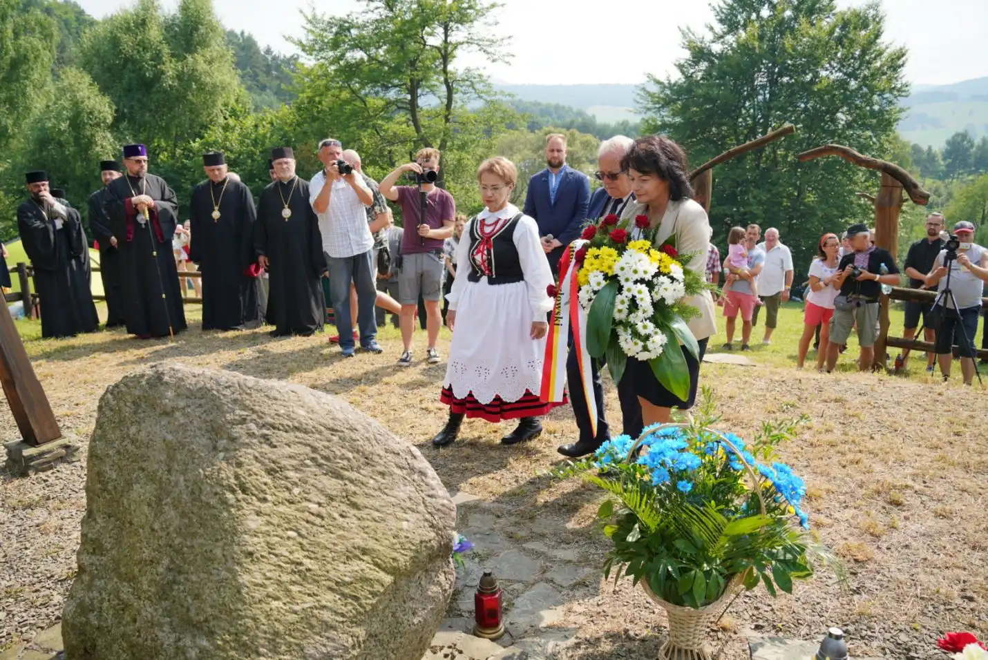 W piątek 16 lipca zapłonęła Łemkowska Watra symbol dorocznego święta kultury łemkowskiej