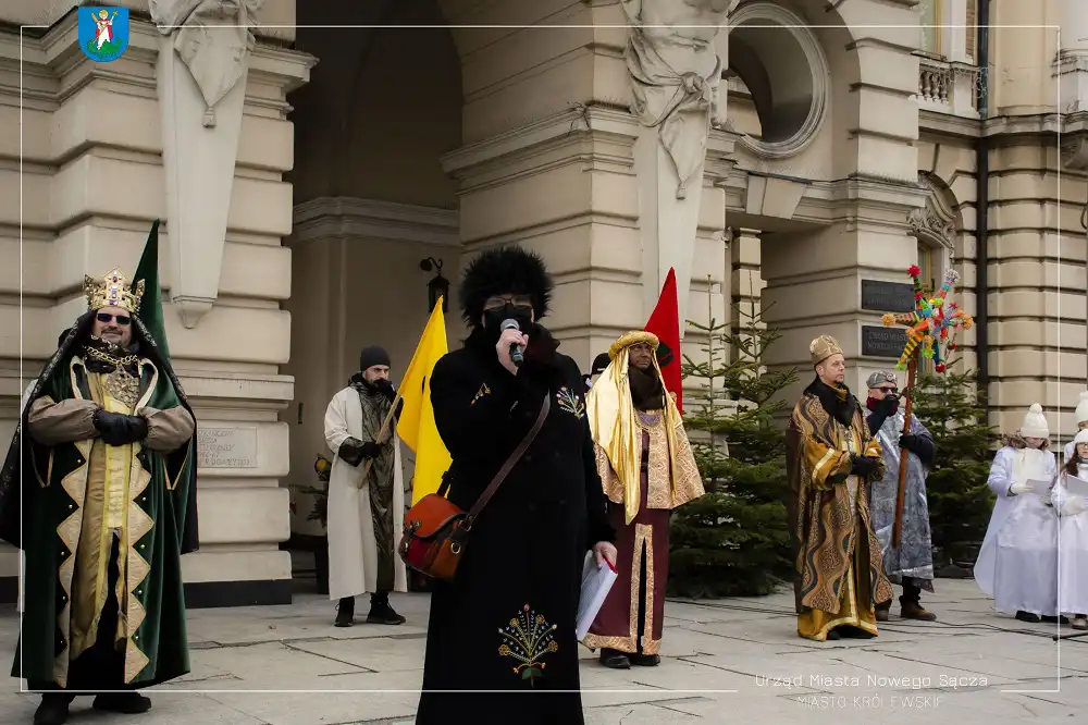 Orszak Trzech Króli już po raz dziesiąty przeszedł ulicami Nowego Sącza