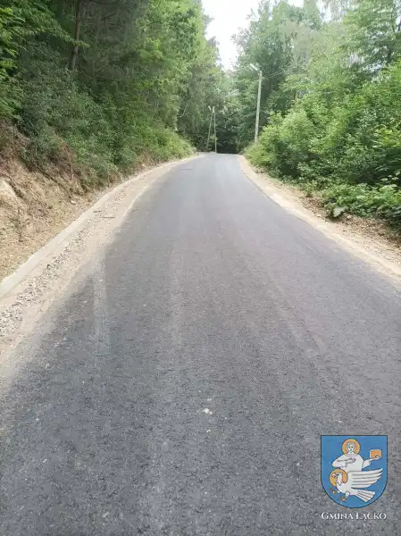 Gmina Łącko: Nowa nawierzchnia na kolejnych kilometrach dróg gminnych