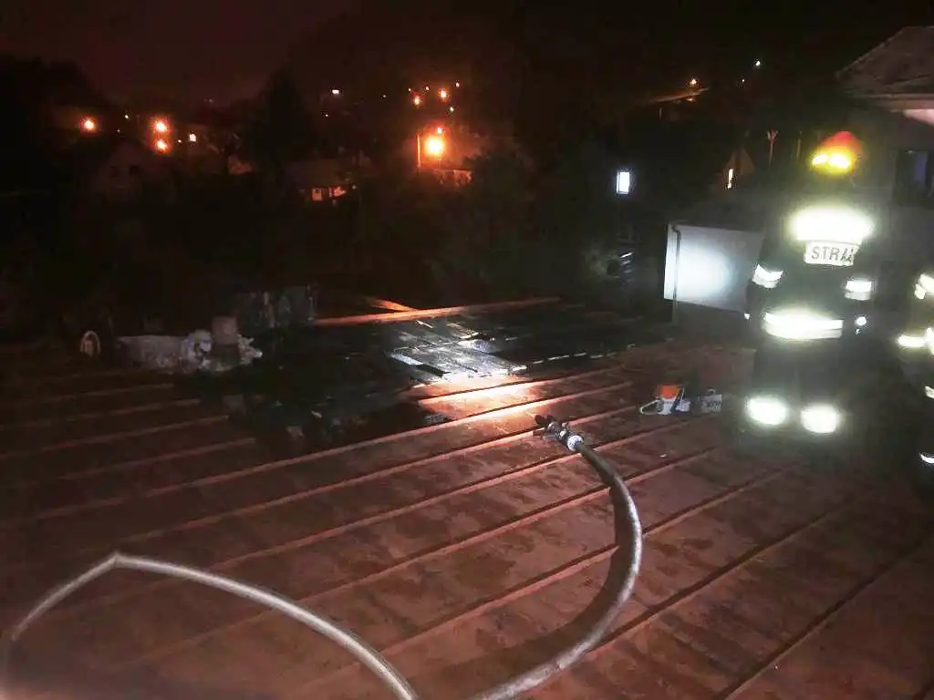 Pożar w Muszynie. Paliło się na poddaszu budynku mieszkalnego