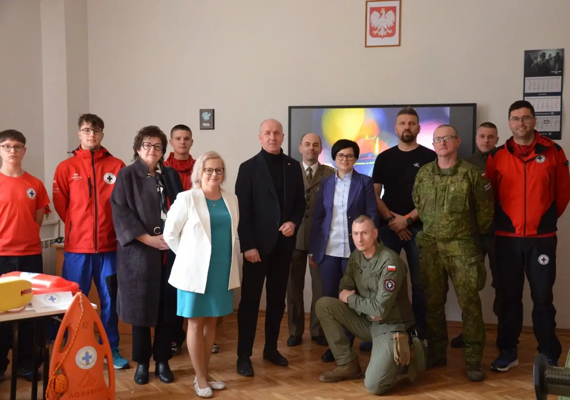 Drony, sprzęt i pokazy służb. Tak wyglądały Dni Otwarte w Marcinkowicach