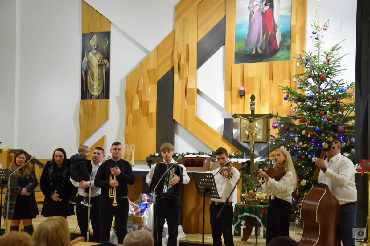 Muzyka i wspólnota: Skrzydlna po raz jedenasty kolędowała