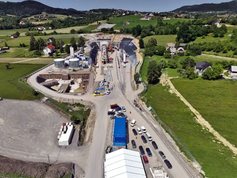 Jadwiga wystartowała! Kolejowy gigant ruszył z budową najdłuższego tunelu kolejowego w Polsce