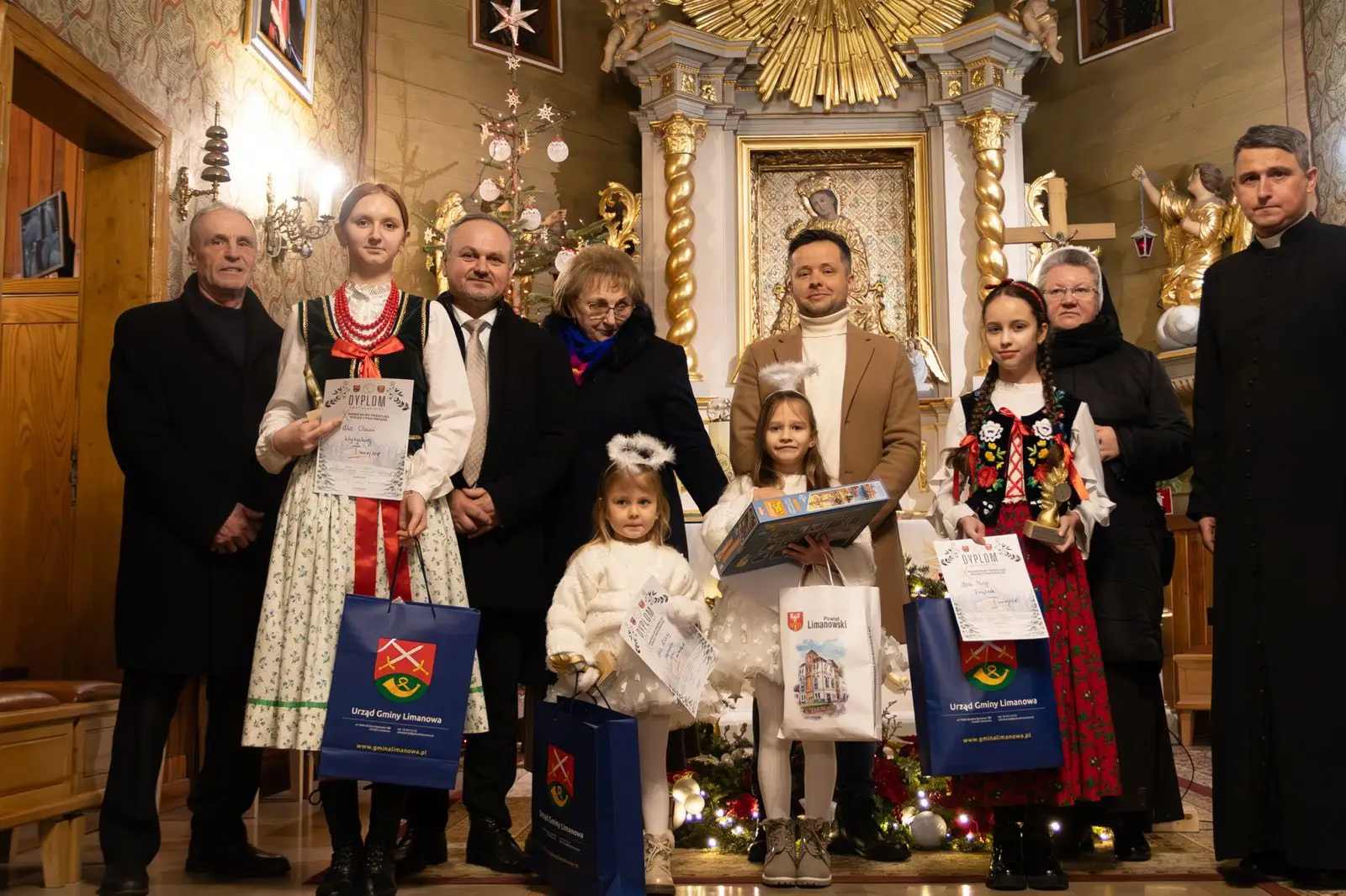 Jubileuszowy Konkurs Kolęd i Pastorałek wypełnił kościół w Pisarzowej