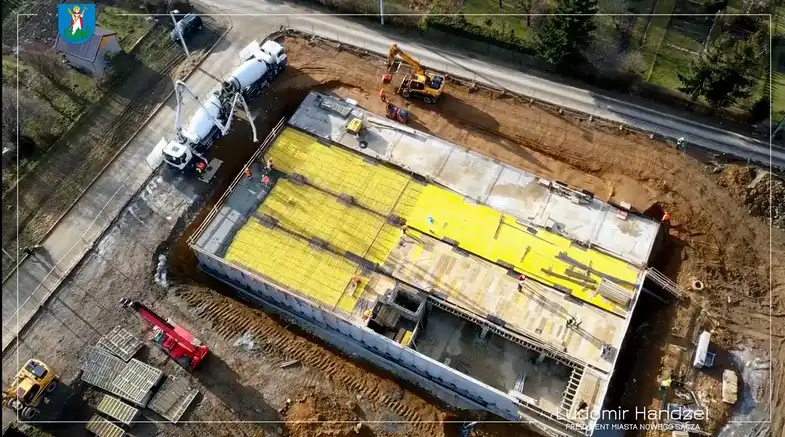 Nowy Sącz: Trwa budowa miejskich apartamentowców