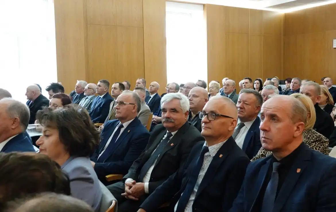 Opłatek i noworoczne wyzwania. Sołtysi Ziemi Sądeckiej spotkali się w Starostwie