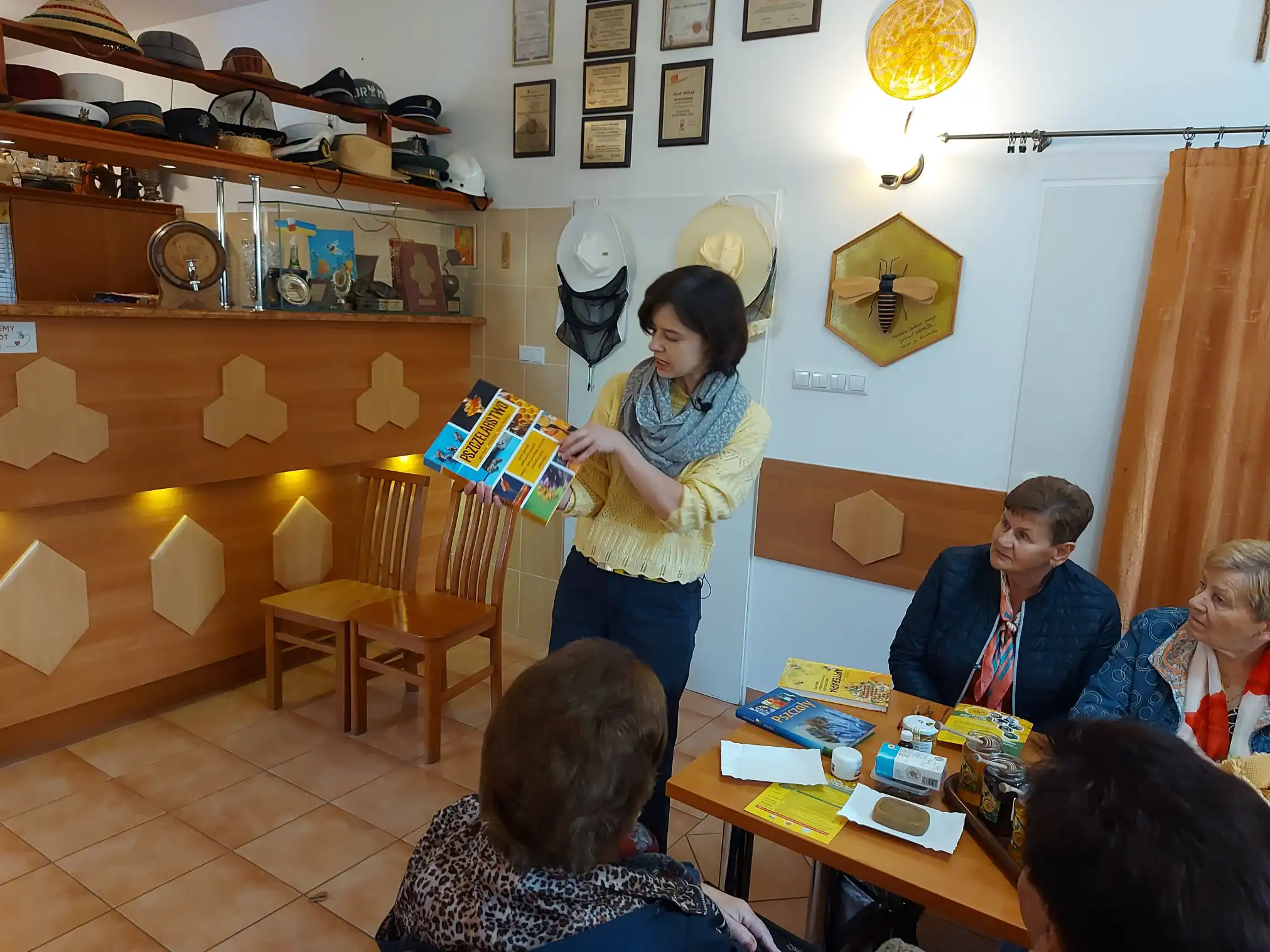 Stowarzyszeni dla Sądeckiej Ziemi z dofinansowaniem do projektu „Czym Małopolska Pszczoła może zachwycić seniora?”