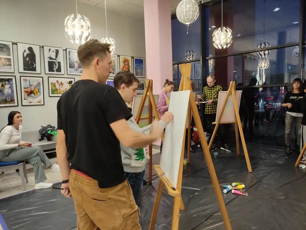 „Spotkajmy się przy sztaludze. AUTYZM SZTUKA”