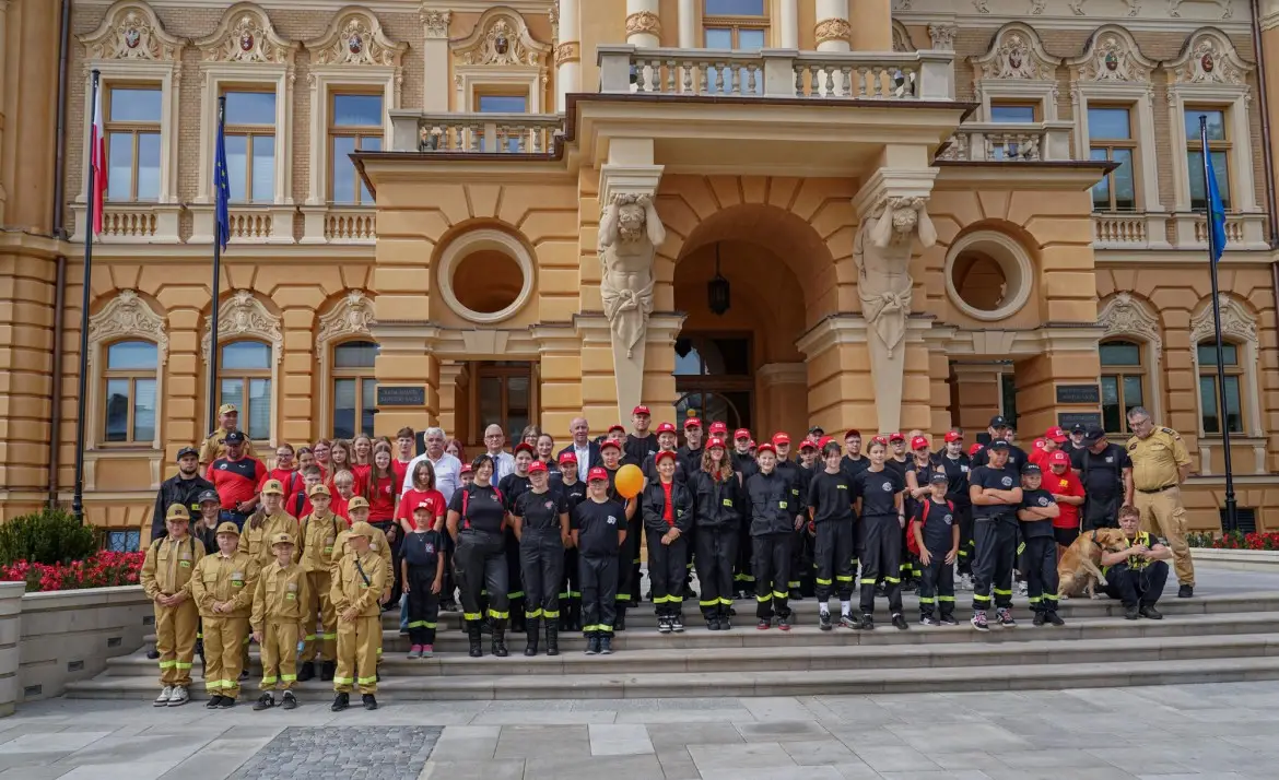 Jak zachować się w sytuacji zagrożenia? Krajowy Trening Reagowania na sądeckim Rynku