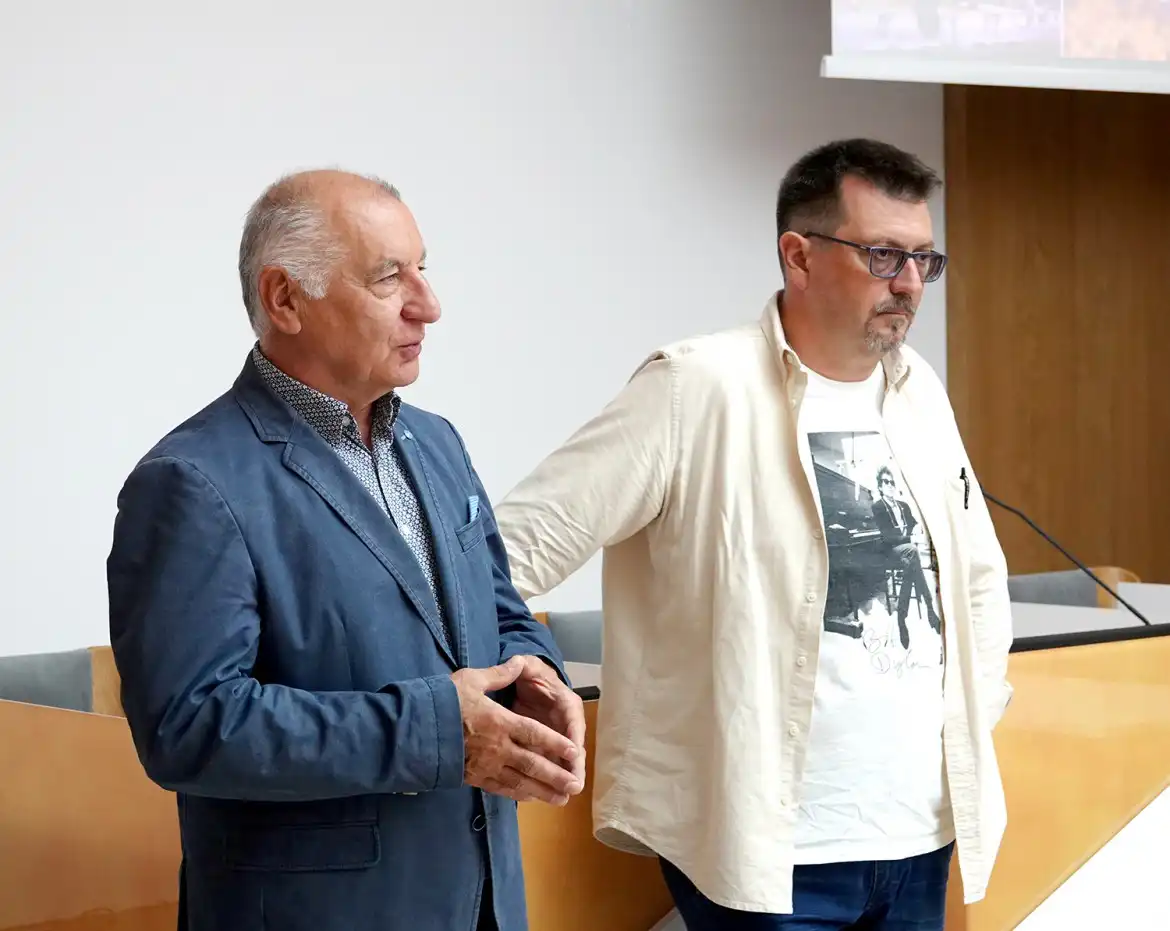 Uczniowie z Polski, Słowacji i Niemiec gościli w Starostwie Powiatowym w Nowym Sączu