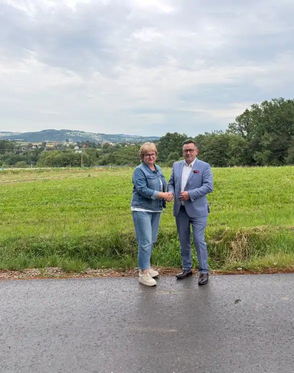 Nowy parking coraz bliżej. Gmina Chełmiec planuje zakup działki przy cmentarzu w Marcinkowicach