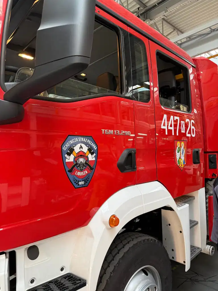 Zwiększenie bezpieczeństwa w Libuszy. OSP otrzymała nowy pojazd ratunkowy